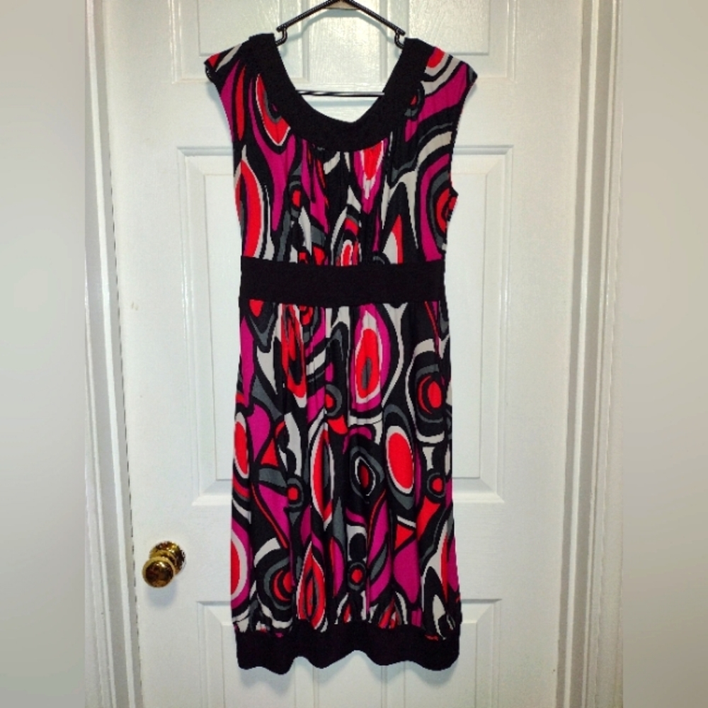 Sleeveless Dress with multi colors